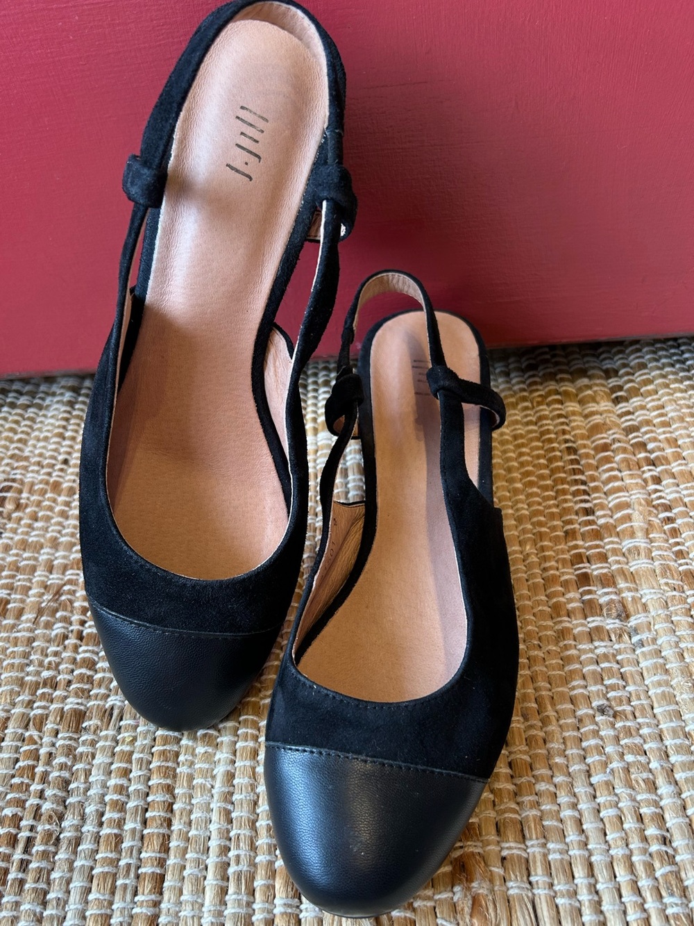 J JILL s9 black leather cap toe/suede block heel slingbacks-very little wear